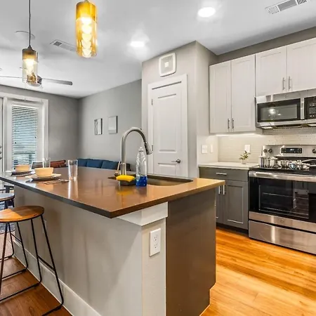 Serene 1Bd 1Ba Stunning Pool12310